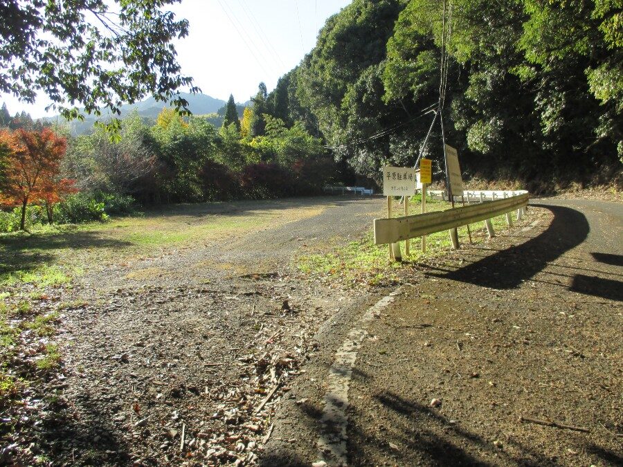 平原駐車場