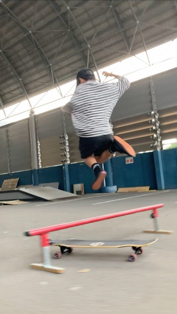 ラインの締めにHIPPIE JUMP 🛹