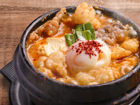 韓国苑別府店の辛旨牛もつスンドゥブ