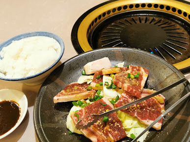 平壌苑の焼肉と白ごはんと特製タレ