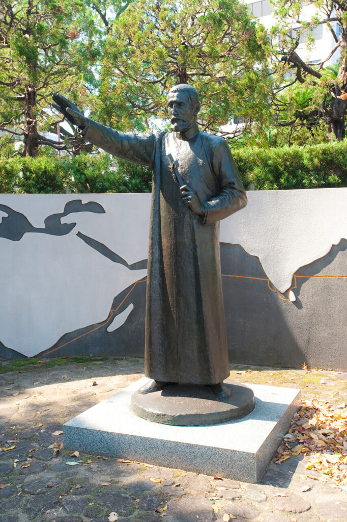 フランシスコ・ザビエルの銅像(大分県)