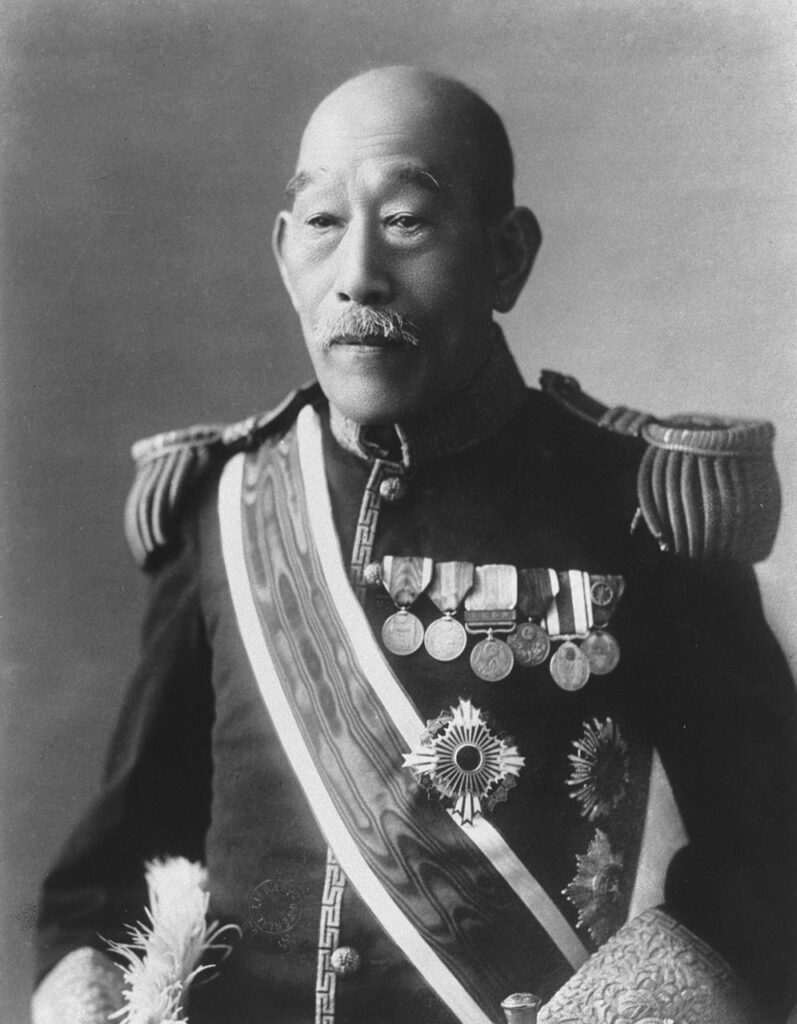 清浦奎吾の白黒肖像写真(ウィキペディア掲載)と大分・咸宜園とのゆかりを示すイメージ