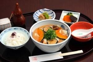 大分県豊後高田市 旬彩 南蔵のだんご汁定食(郷土料理)