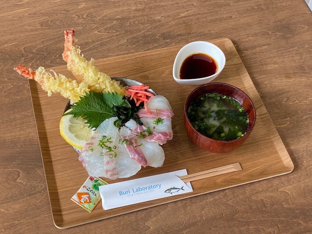 海老天と刺身の御膳