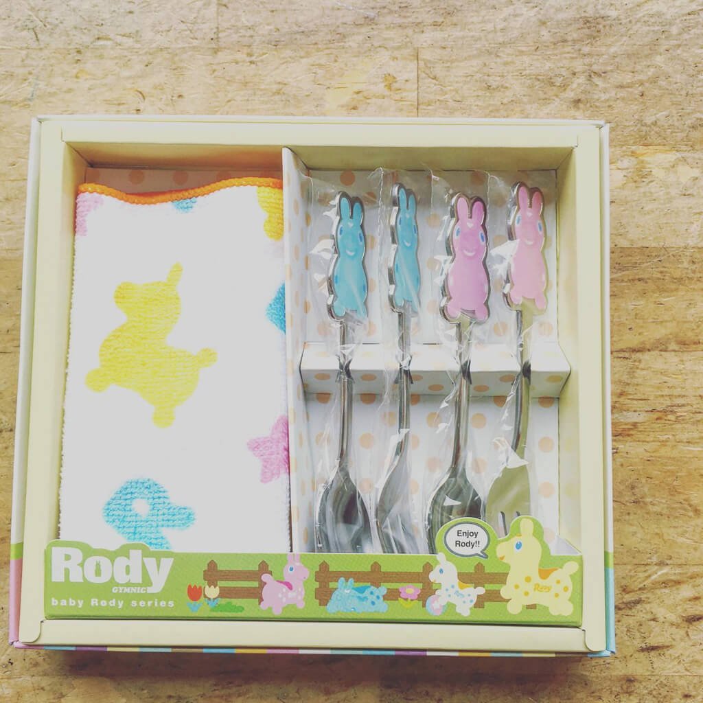 知育玩具などの子ども用品