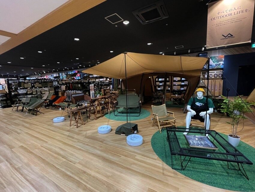 キャンプ用品コーナー