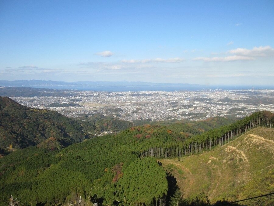 本宮山の山頂展望台から望む大分市街
