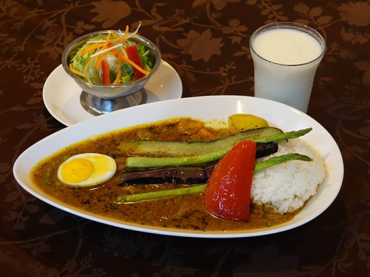 ナンとカレーのセット